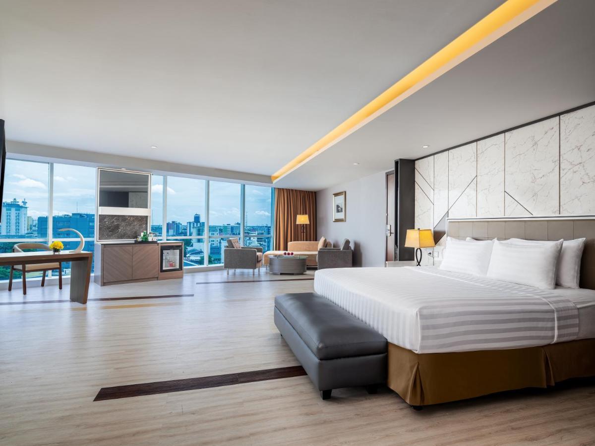 Aston Makassar Hotel & Convention Center Luaran gambar